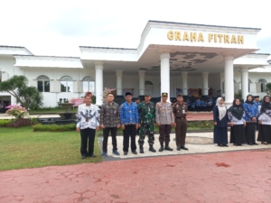 Kasdim 1628/Sumbawa Barat Wakili Dandim Pada Upacara HUT Korpri Ke-54, HUT PGRI Ke-80 Dan Hari Guru Nasional 2025.