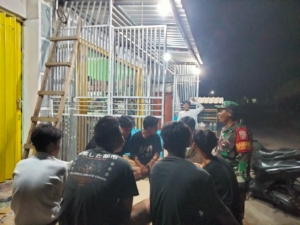 Babinsa Nusa Jaya Gelar Kongkow dan Patroli untuk Perkuat Kamtibmas