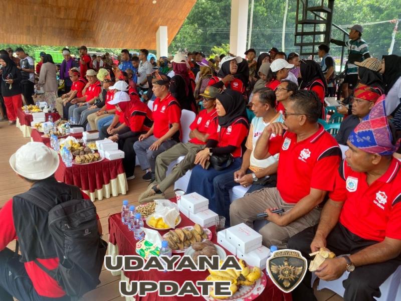 Danramil 1628-01/Taliwang Wakili Dandim Hadiri dan Kawal Pengamanan Barapan Kerbau Akbar Harlah KSB ke-22