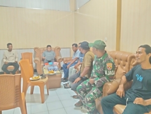 Babinsa Jereweh Gelar Patroli dan Musyawarah Bersama P3A dan Kelompok Tani di Desa Goa