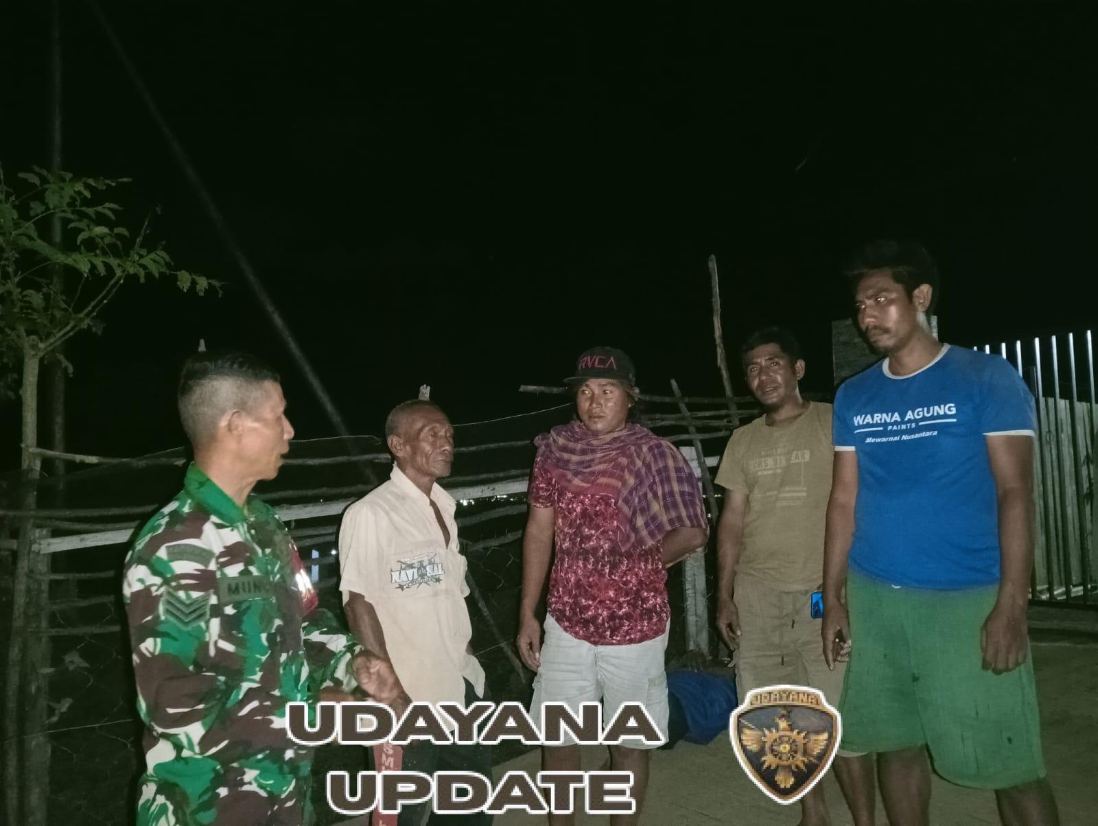 Babinsa Punti Bersama Warga Gelar Patroli Siskamling di Dusun Punti