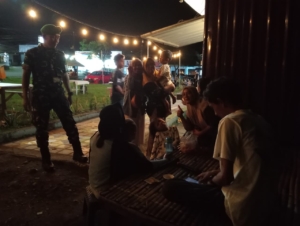 Piket Koramil 1628-02/Sekongkang Gelar Patroli Malam dan Siapkan Agenda Pembinaan Wilayah