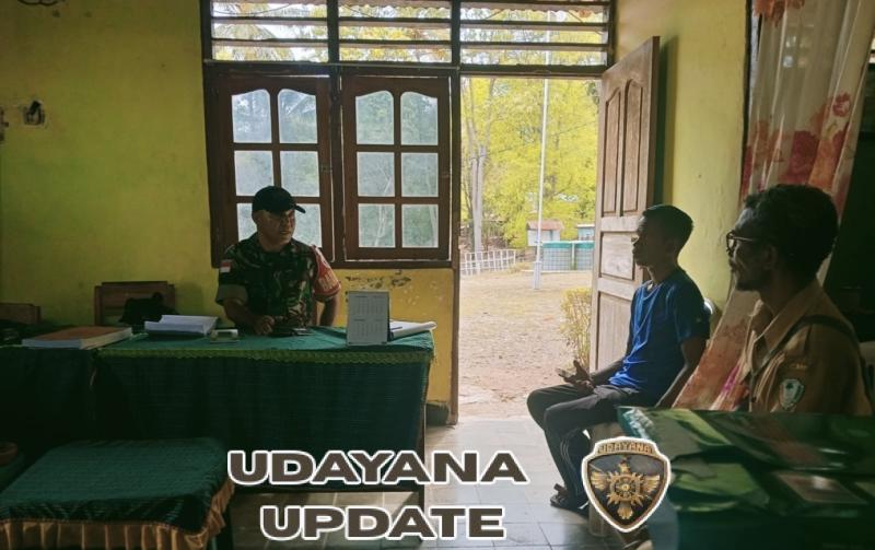 Babinsa Sertu Mikael D. Sales Jalin Silaturahmi Lewat Anjangsana di Desa Oetalus