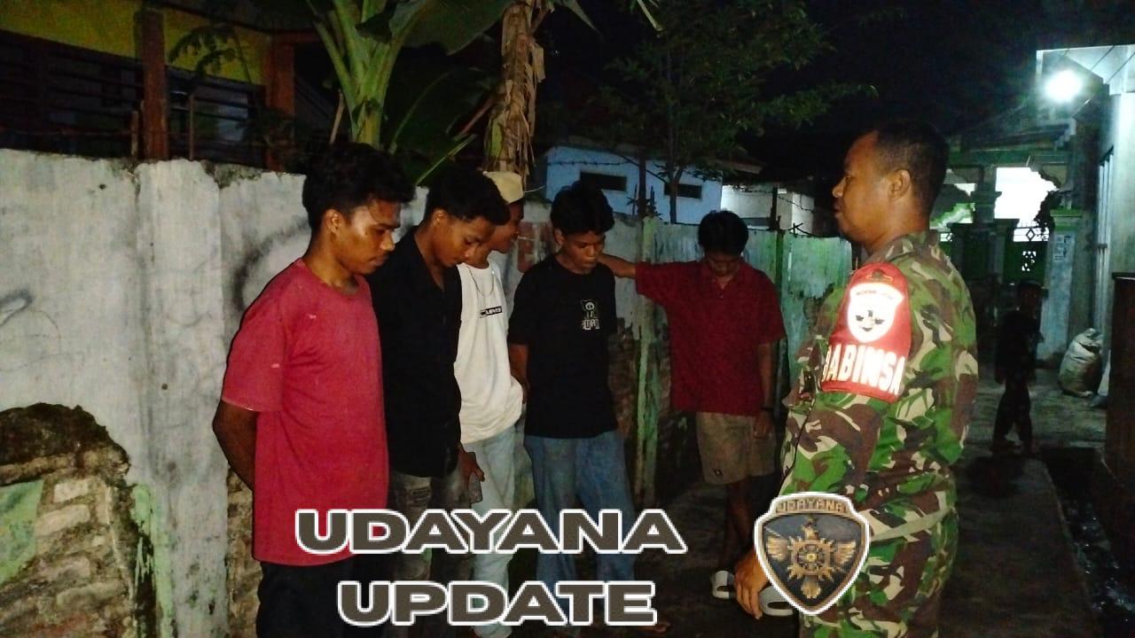 Babinsa Sorisakolo dan Karang Taruna Gelar Ronda Malam di Dusun Mekar Baru
