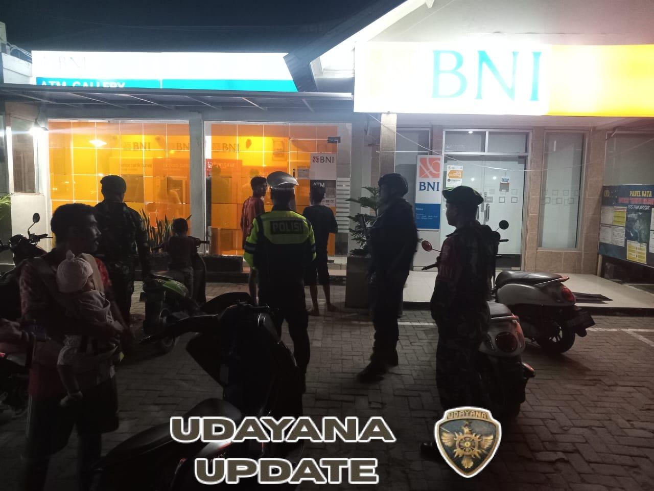 Babinsa Koramil Skongkang Laksanakan Patroli Gabungan Siaga III On Call di Pos PAM Nataru Maluk