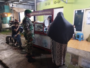 Babinsa Koramil 1628-01/Taliwang Laksanakan Patroli Malam, Jaga Kamtibmas Wilayah