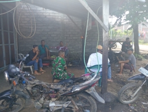 Babinsa Karamabura Ingatkan Warga Soal Ternak Liar Jelang Musim Tanam