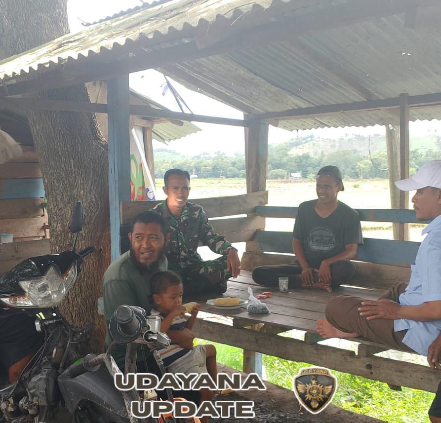 Babinsa Dorokobo Ajak Warga Dusun Muhajirin Bergotong Royong dan Kekompakan Sosial