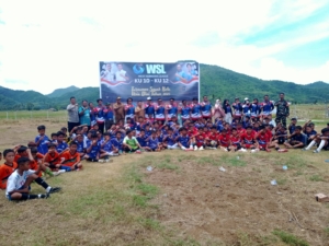 Babinsa Koramil Taliwang Hadiri Turnamen Sepak Bola Usia Dini