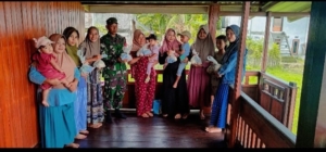 Babinsa Koramil 1628-01/Taliwang Dampingi Pelaksanaan Makan Bergizi Gratis di Kelurahan Kuang