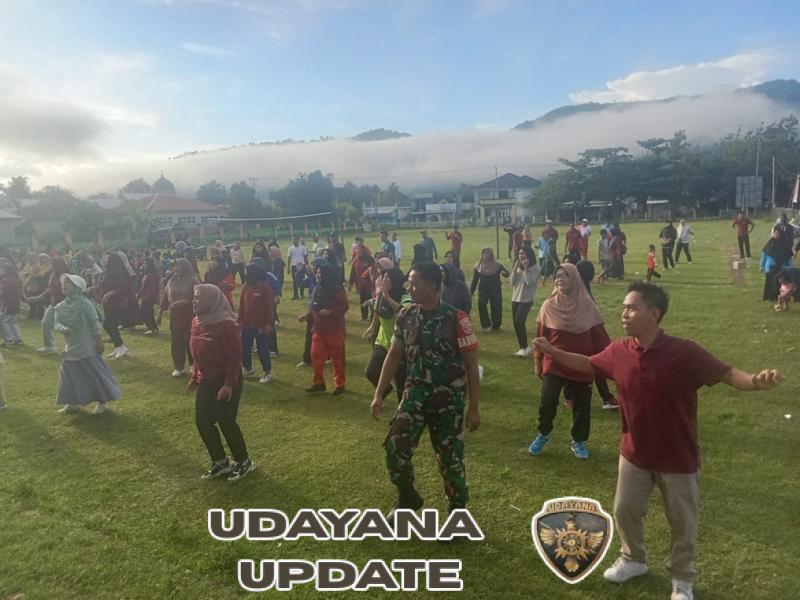 Senam Sehat Meriahkan Harlah ke-23 Desa Sapugara Bree, Babinsa Koramil Taliwang Hadir Bersama Warga