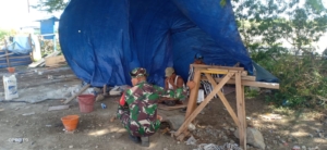 Babinsa Poto Tano Laksanakan Komsos dan Monitoring Kegiatan KDKMP