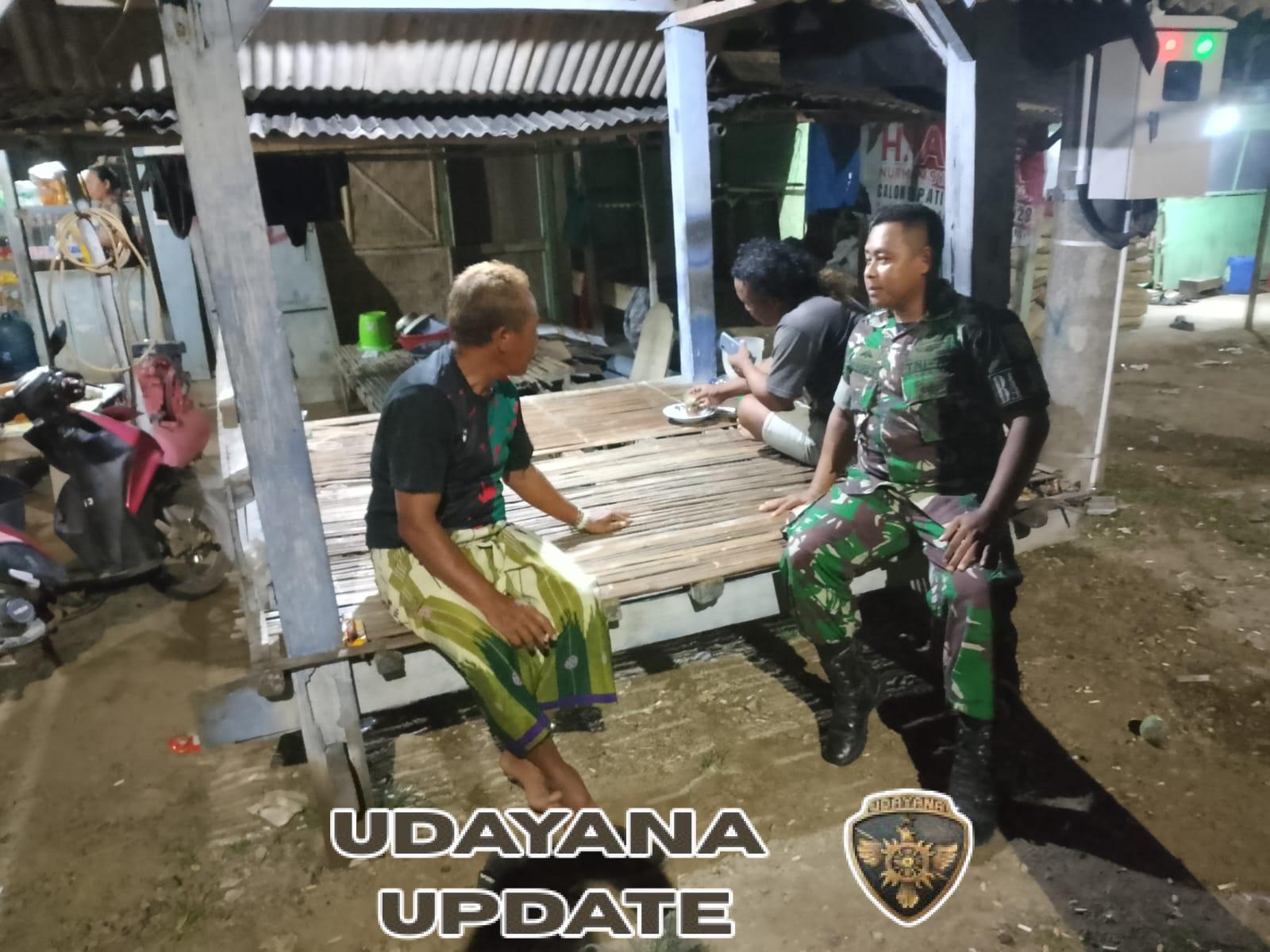 Babinsa Koramil Poto Tano Laksanakan Patroli Malam, Imbau Warga Jaga Kamtibmas