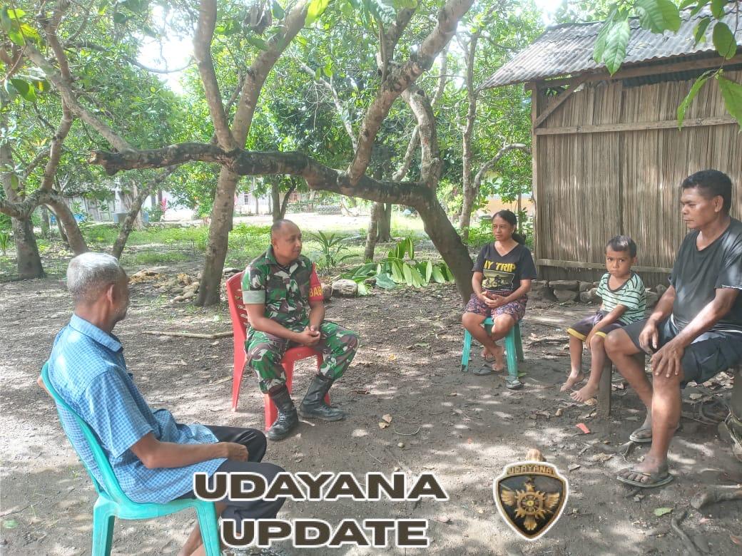 Babinsa Koramil 05/Biut Laksanakan Komsos di Desa Taunbaen, Himbau Warga Manfaatkan Musim Hujan dan Waspada Bencana