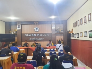 Atensi Rakor Sambut Tahun Baru, Babinsa Dawan Kaler Tegaskan Pentingnya Sinergi Dan Koordinasi