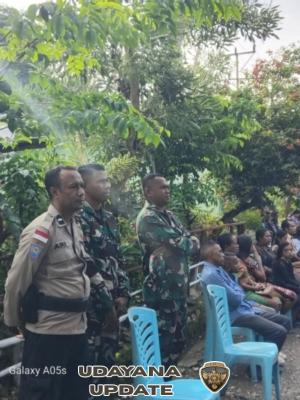 TNI–Polri Bahu-Membahu Amankan Perayaan Natal di Kapela Stasi Tubmas