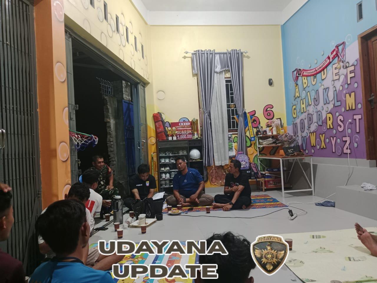 Babinsa Kalijaga Timur Sertu Muchlis Gelar Patroli Kongkow–Kongkow Bersama Warga