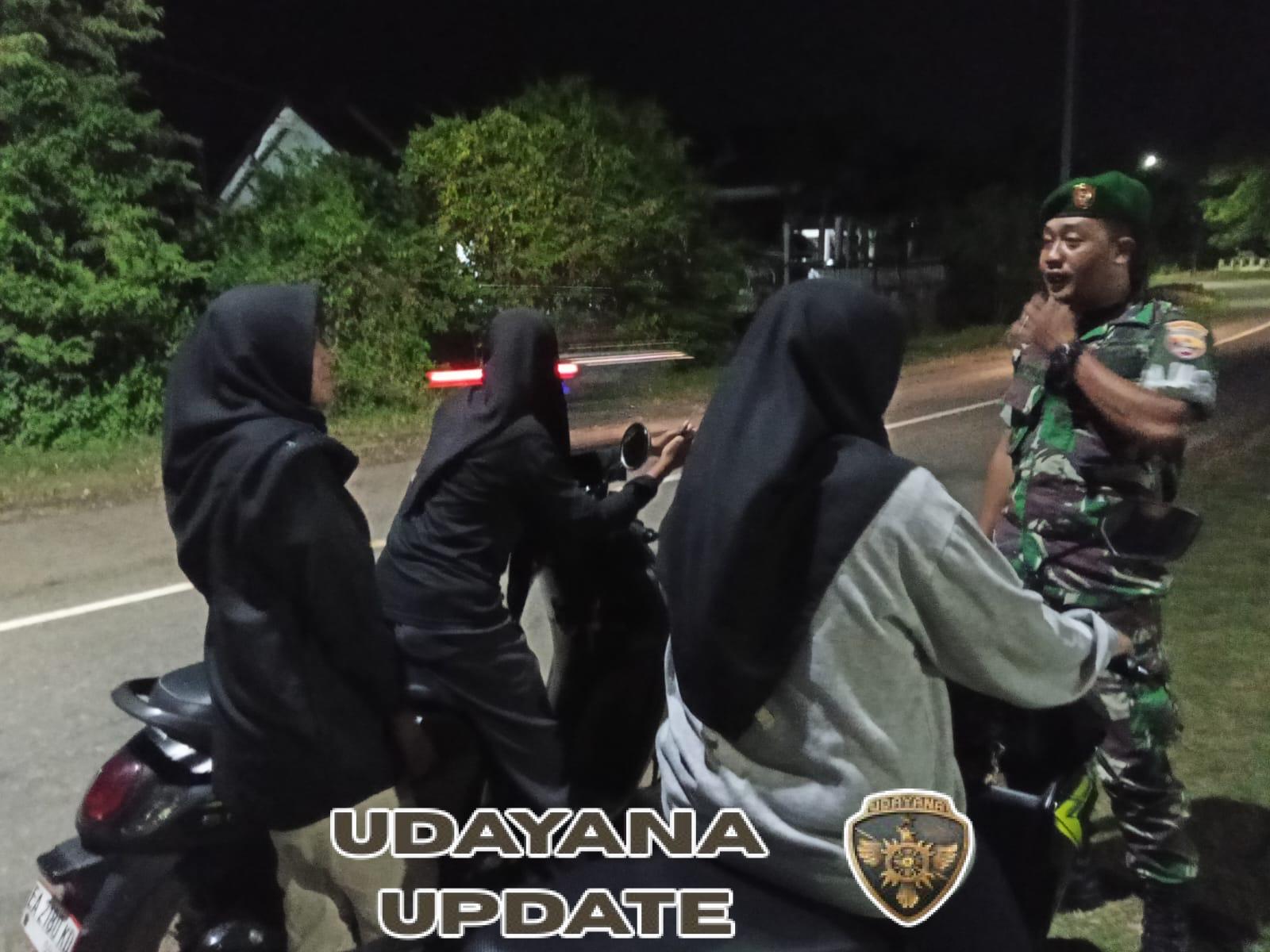 Patroli Koramil Jereweh Tingkatkan Kesadaran Masyarakat dalam Menjaga Keamanan