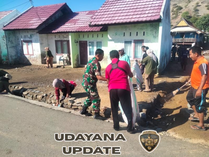 Koramil 1628-04/Poto Tano Gelar Gotong Royong Bersihkan Lingkungan Bersama Tim AGR dan Warga