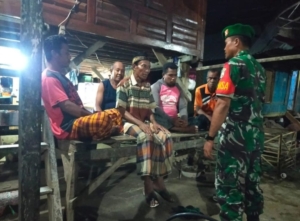 Babinsa Koramil Monta Aktif Patroli Ronda Malam Jaga Keamanan Lingkungan