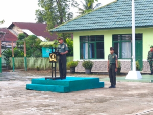 Wujudkan Disiplin Prajurit, Kasdim 1613/Sumba Barat Gelar Upacara Mingguan