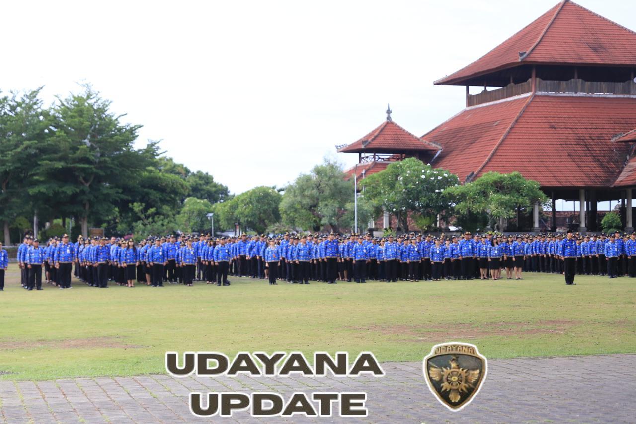 Dandim Klungkung Hadiri Peringatan HUT KORPRI Ke-54 Di Alun – Alun Ida Dewa Agung Jambe