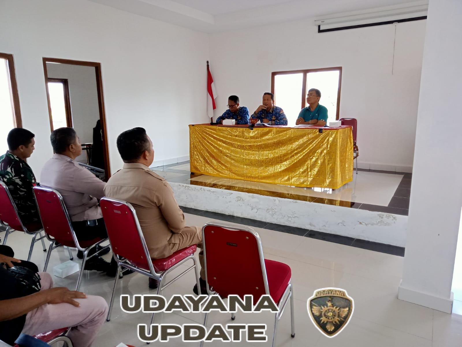 Babinsa Koramil Klungkung Hadiri Sosialisasi Harga Ganti Rugi Tanah Warga Terdampak Rencana Pembangunan Embung