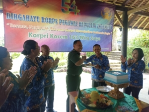 Syukuran HUT Korpri Ke 54 Korem 163/Wsa 2025, Danrem 163/Wsa Harap Korpri Semakin Solid, Adaptif Dan Responsive