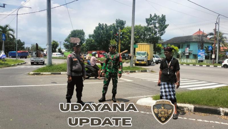 Babinsa Desa Bunutin Amankan Prosesi Melasti Menuju Pura Segare Masceti