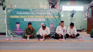 Babinsa Sertu Dwi Hermawan Hadiri Pengajian Akbar dan Pelantikan Pengurus MUI Kecamatan Lape