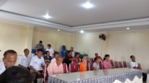 Babinsa Satra Dampingi Pemdes Salurkan BLT DD