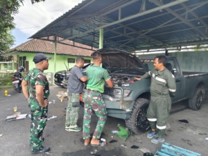 Tim Harpal Denpal IX/3 Singaraja Gelar Harwat Kendaraan Di Kodim Klungkung
