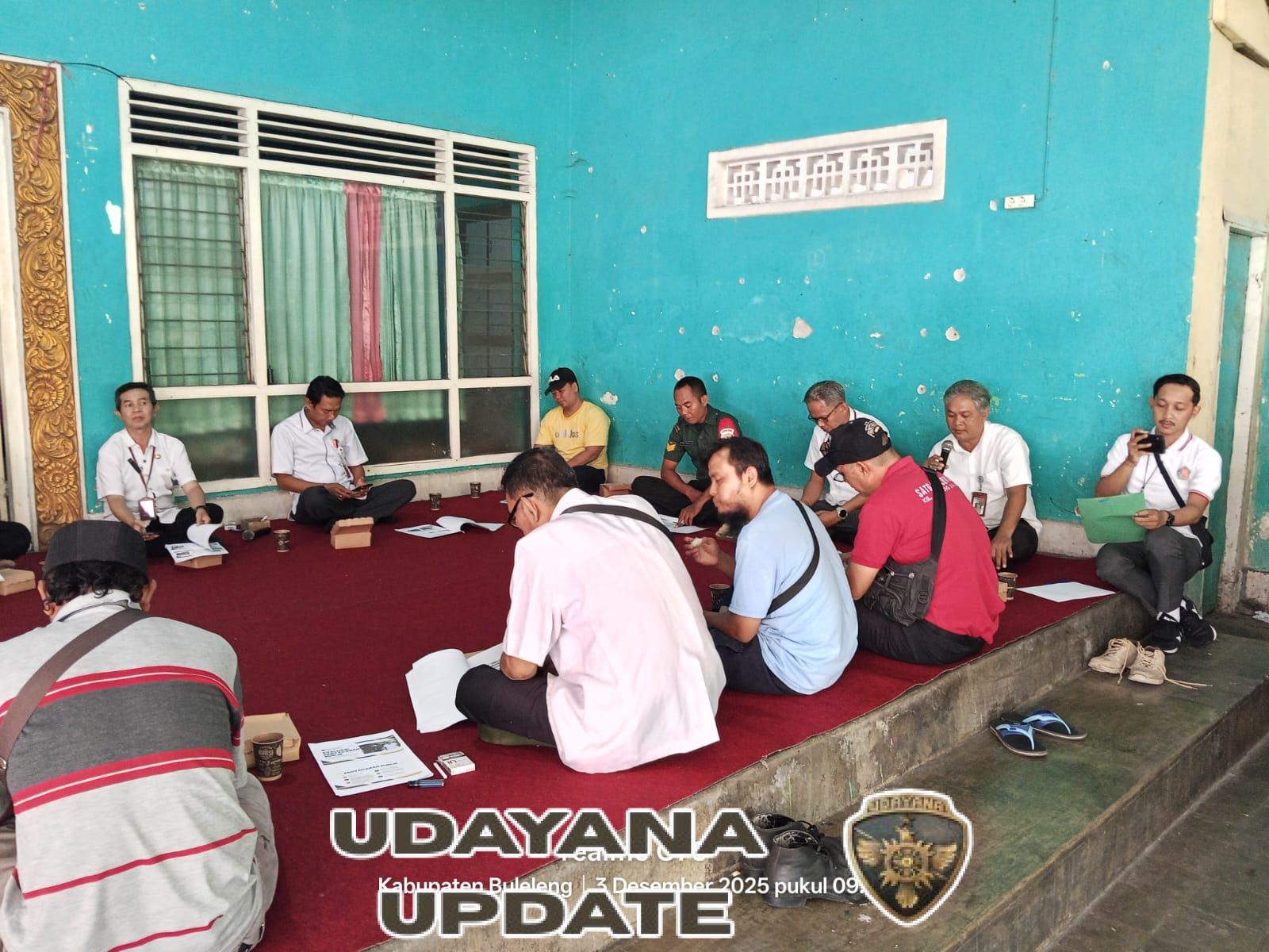 Babinsa Kampung Kajanan Kawal Sosialisasi Cegah Pemukiman Kumuh di Buleleng