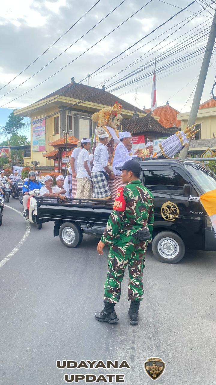 TNI Polri Dan Pecalang Bersinergi Kawal Melasti
