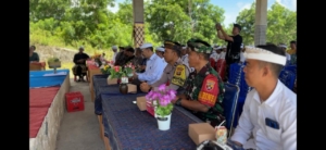 Babinsa tanglad Monitoring Pamikukuhan Lan Pejaya – jayaan Bendesa Lan Prajuru Desa Adat Anta