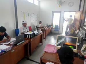 Babinsa dan Bhabinkamtibmas Gelar Komsos di Desa Sulanyah Jelang Akhir Tahun 2025