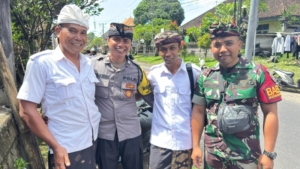 Babinsa Tohpati Atensi Pengukuhan Bendesa Dan Prajuru Adat