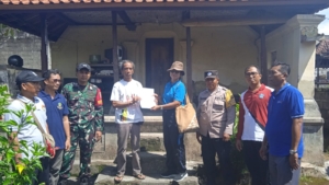 Babinsa Kamasan Dampingi Monitoring Dan Evaluasi Bantuan Khusus Kewilayahan