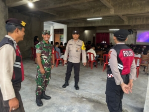 Babinsa Kelurahan Bebalang Laksanakan Pengamanan Ibadah Mingguan di Gereja Marga Rahayu