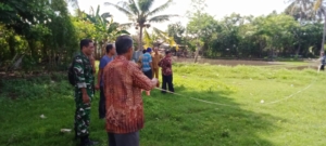 ‎Koramil 1607-12/Moyo Hilir Kawal Musyawarah Lahan Koperasi di Songkar Tetap Kondusif