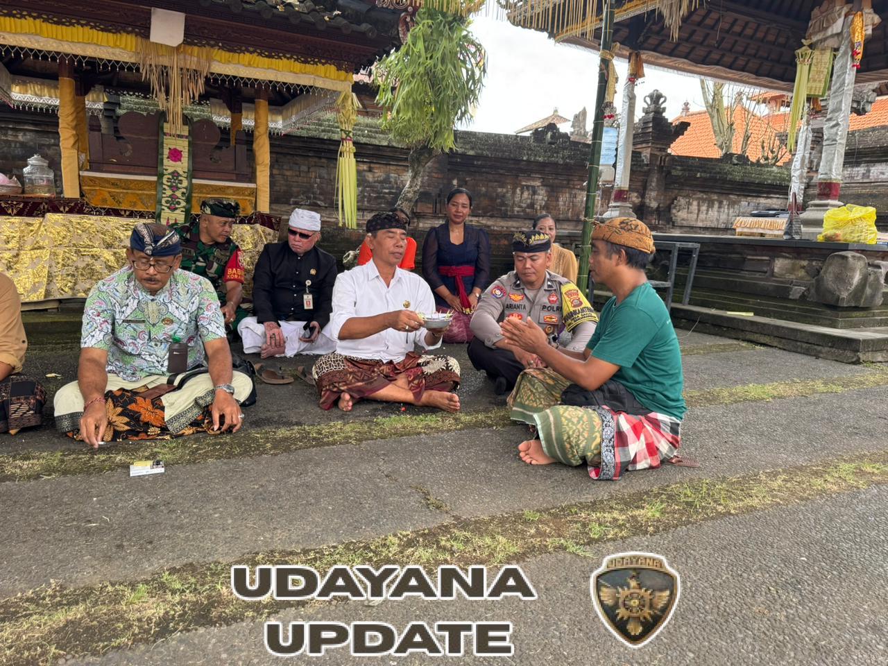 Dampingi Pemdes, Babinsa Bakas Gelar Kunjungan Silahturahmi Ke Pura Dalem Setra dan Pura Dalem Agung