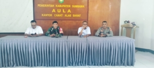 Koramil 1607-04/Alas Hadiri Rapat Persiapan Pataka Kirab NTB di Alas Barat