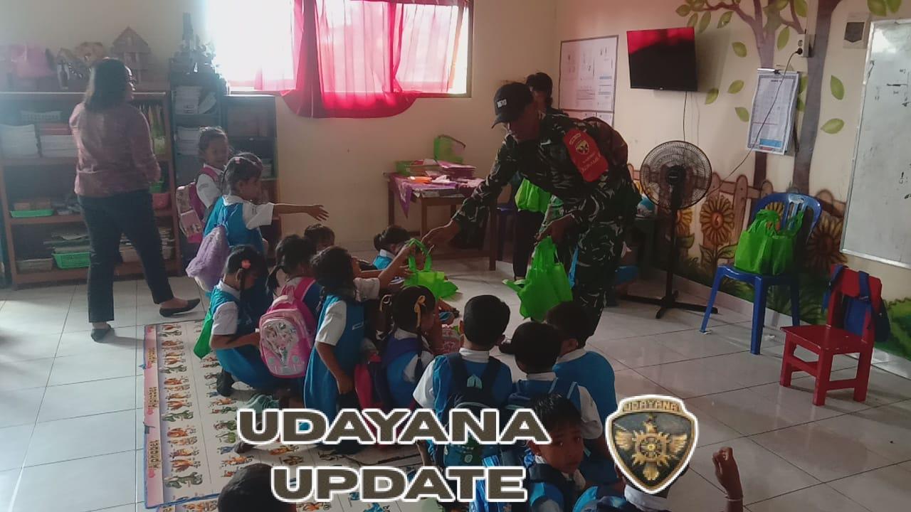 Kawal Distribusi MBG, Babinsa Semarapura Pegang Teguh Komitmen Sukseskan Program Pemerintah
