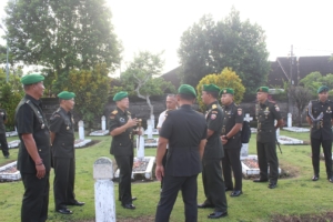 Dandim 1619/Tabanan Hadiri Ziarah dan Tabur Bunga Peringati Hari Juang TNI AD ke-80