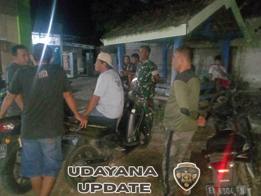 Cegah Gangguan Keamanan, Anggota Koramil Moyo Hulu Patroli dan Imbau Warga Siaga Banjir