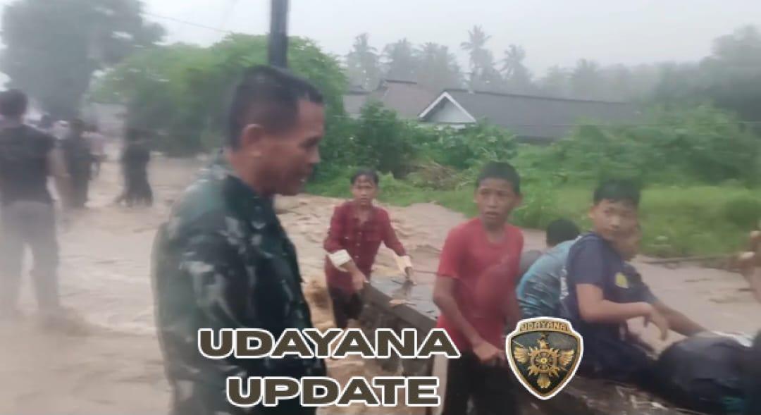 Tanggap Darurat Kodim 1617/Jembrana di Tengah Hujan Deras