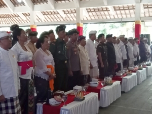 Dukung Pelestarian Adat dan Budaya, Danramil Blahbatuh Hadiri Paruman Madya MDA Gianyar