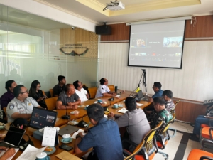 Jelang Nataru, Danramil Nusa Penida Hadiri Rapat Persiapan Penyelenggaraan Angkutan Laut