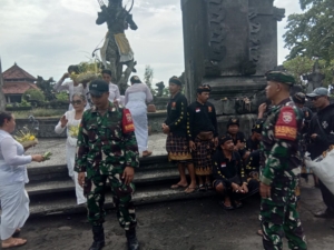 Dihadiri Gubernur Bali, Upacara Bhumi Sudha Di Pura Segara Watu Klotok Dijaga Ketat Aparat