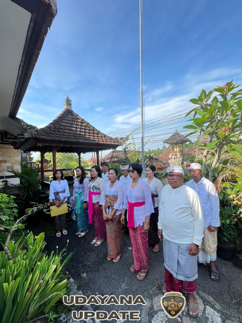 Pemdes Tihingan Gelar Upacara Peringatan Bela Negara Ke 77, Sertu Putu Agus Didaulat Pembaca Ikrar